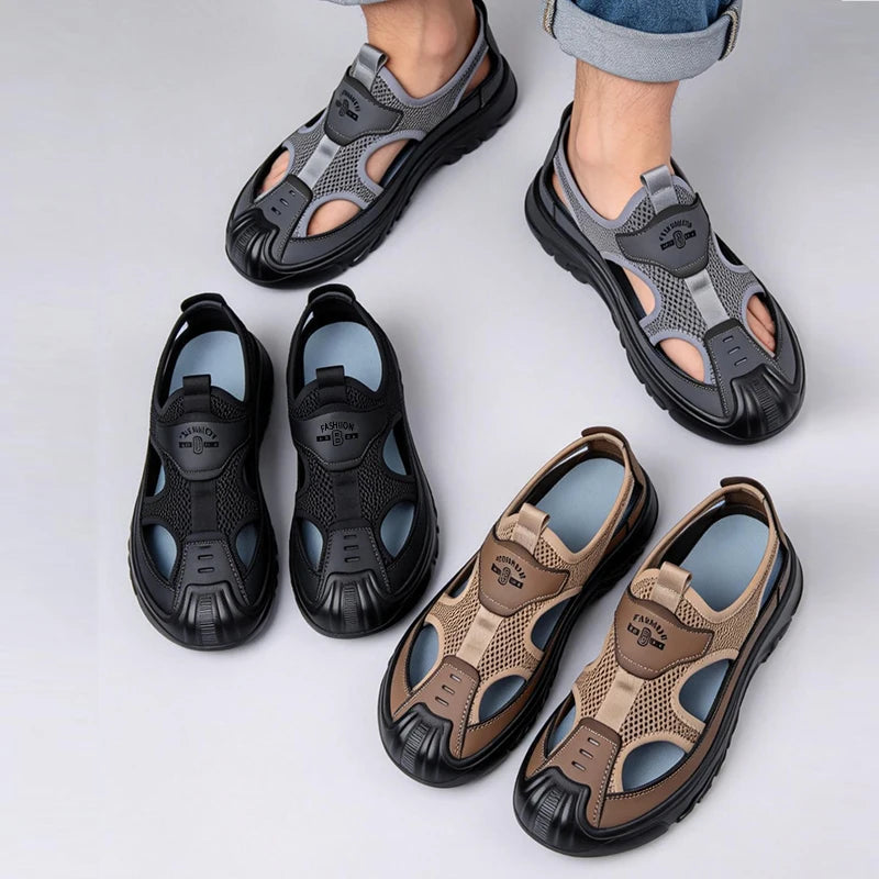 Breathable men's hooded sandals with hollowed out mesh holes, outdoor lightweight sports and leisure beach shoes