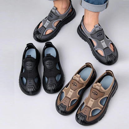 Breathable men's hooded sandals with hollowed out mesh holes, outdoor lightweight sports and leisure beach shoes